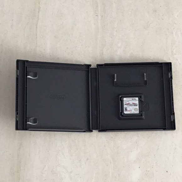 Mario Kart DS Nintendo DS Game - Picture 3 of 10